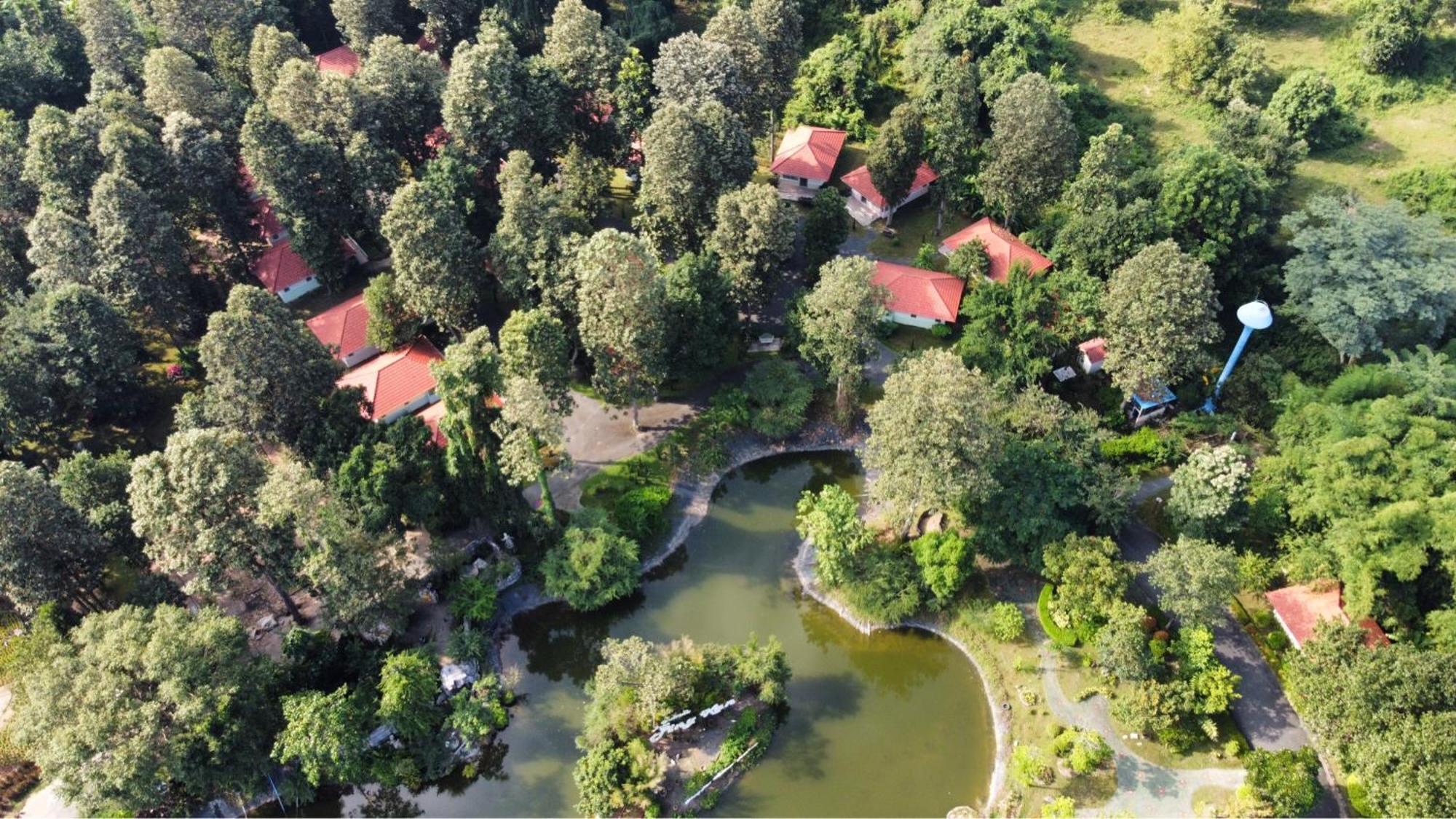 Baan Pingkan Wellness Resort San Kamphaeng Exteriör bild