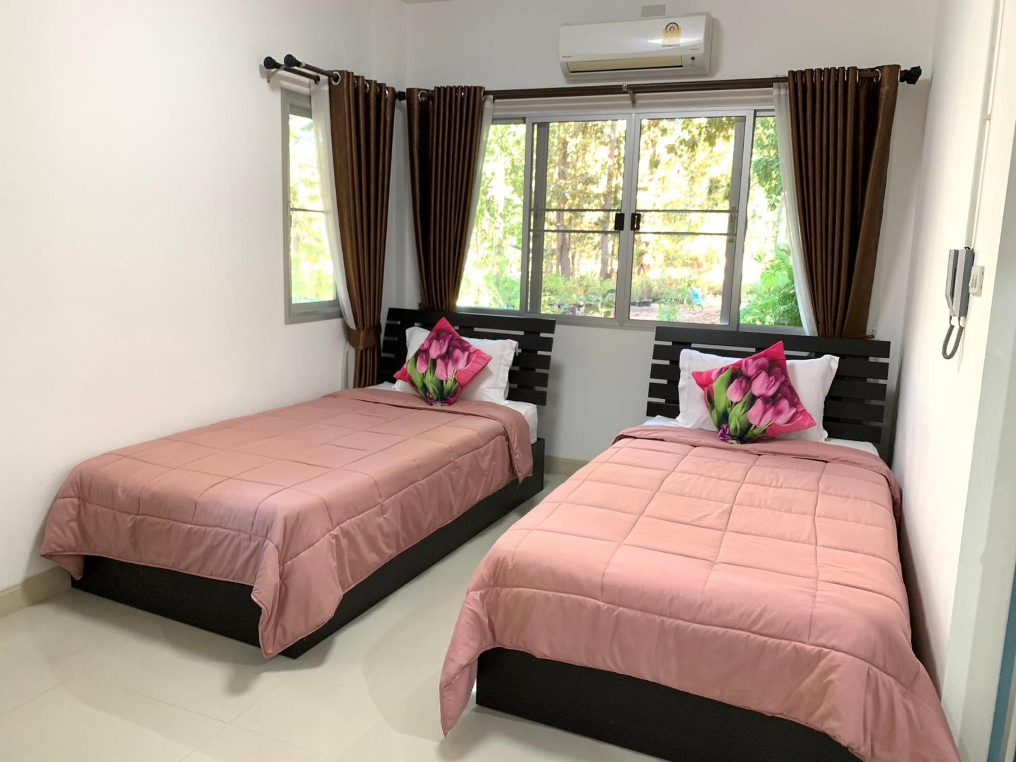 Baan Pingkan Wellness Resort San Kamphaeng Exteriör bild