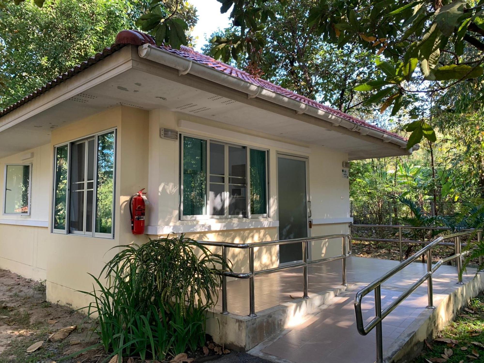Baan Pingkan Wellness Resort San Kamphaeng Exteriör bild